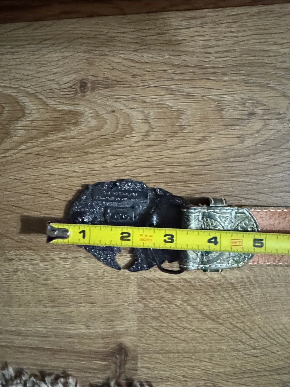 Streets Ahead Olive Green Leather Belt with Multicolor Easyriders Buckle
